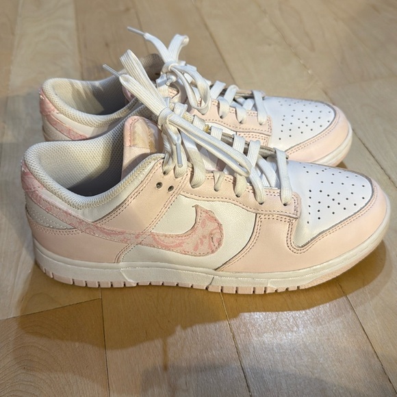 Pink Bandana Nike Dunks - Picture 1 of 5